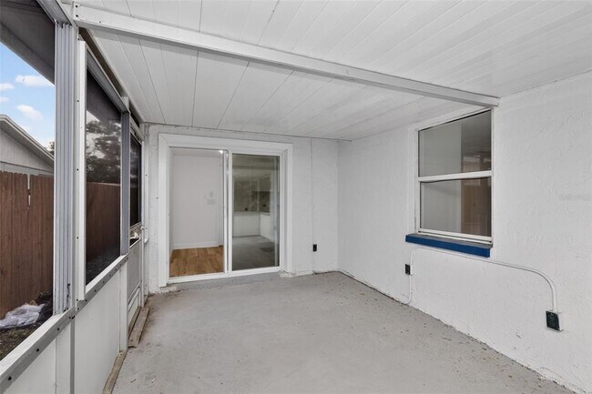 Building Photo - 5644 Berlin Dr