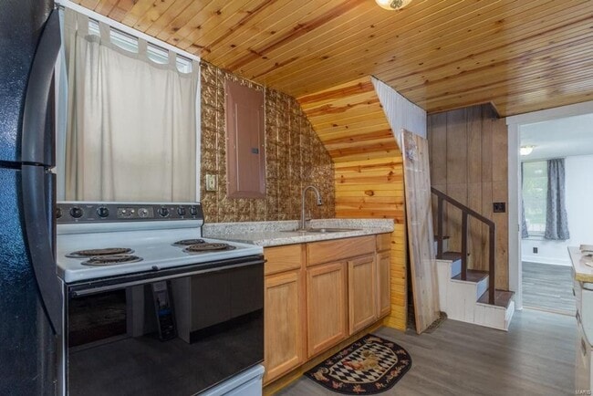 Building Photo - 3 bedroom 1 bathroom house for rent