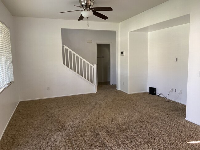 Building Photo - 5611 Artesano Ct