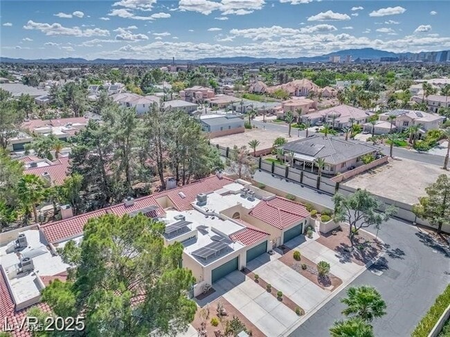 Building Photo - 2723 Seabridge Dr