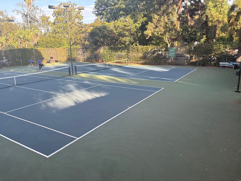 park down the block - 607 S Beachwood Dr