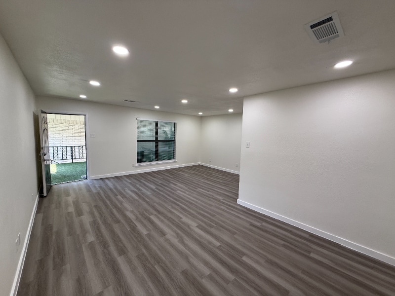 Building Photo - 5221 Bonita Ave