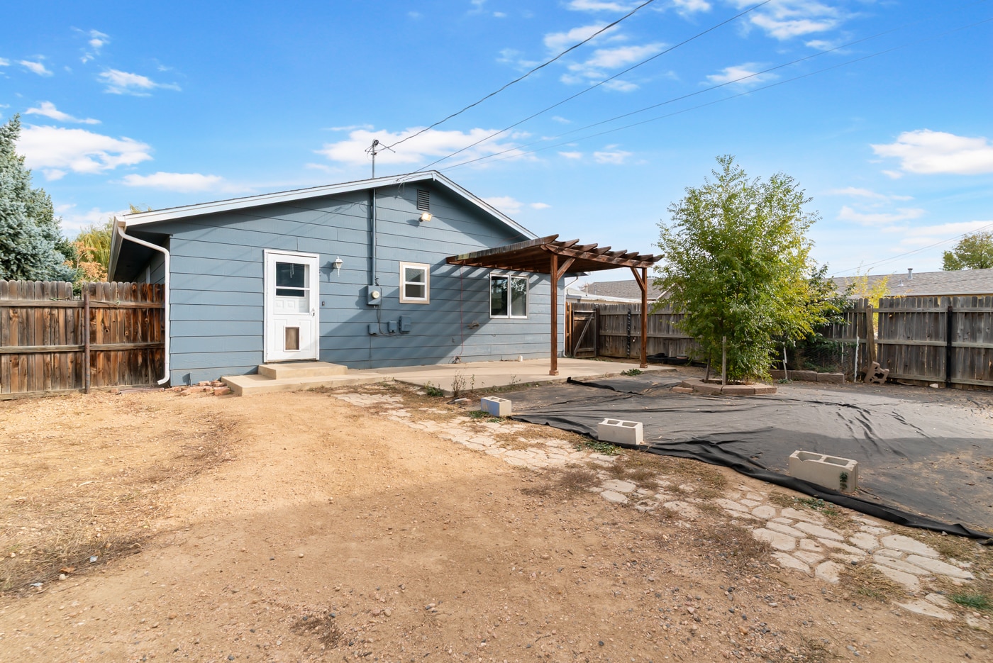 Building Photo - 175 N 10th Ave