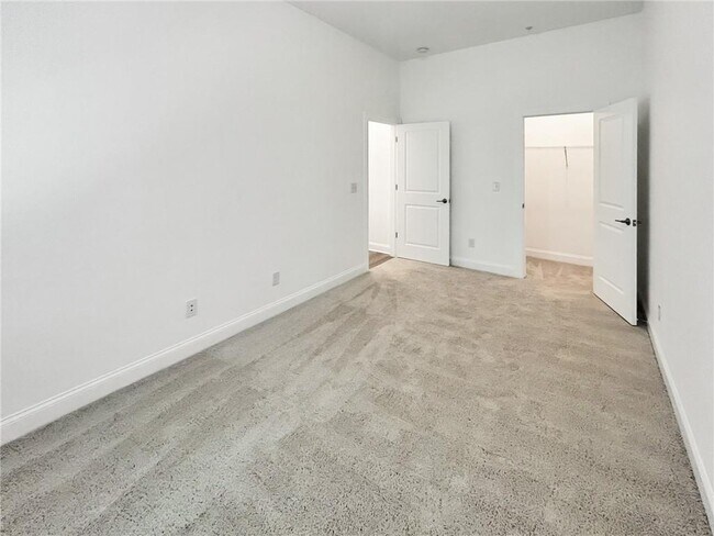 Building Photo - 403 Burgundy Wy