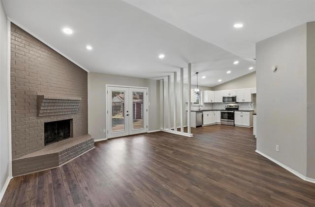 Building Photo - 1300 Timbercrest Dr