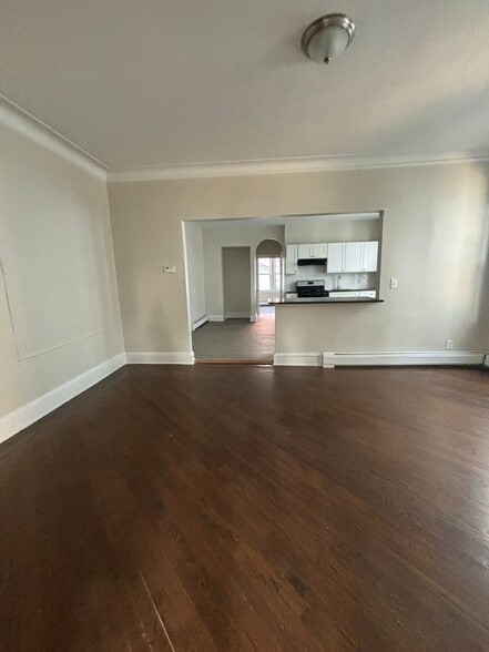 Building Photo - 330 Keer Ave