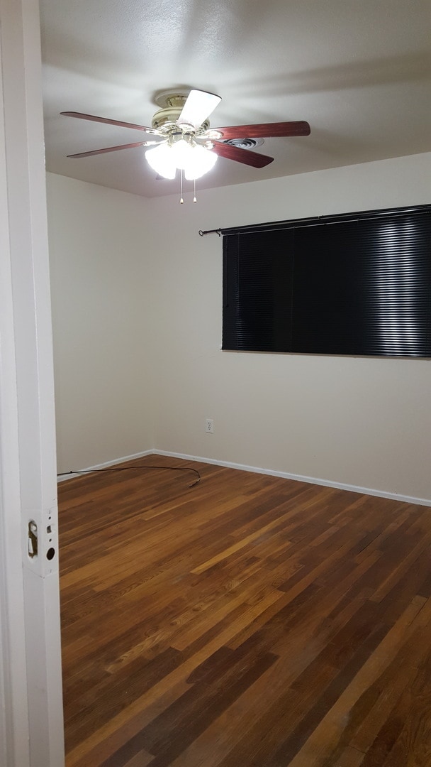 Building Photo - Located in Lawndale!!! 3bedrooms 1bath 1 c...