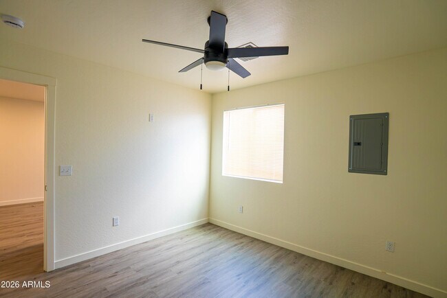 Building Photo - 15108 S Moon Valley Rd