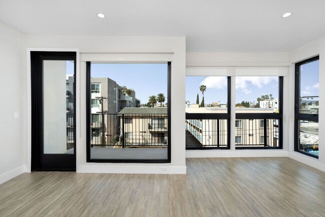 Building Photo - 5550 Bonner Ave