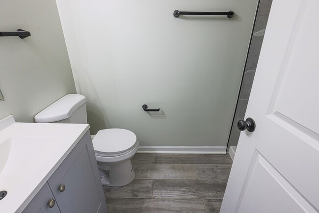 Building Photo - 758 Custis St