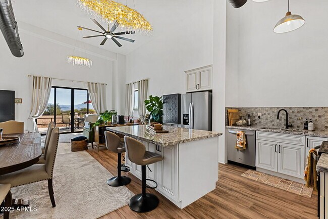Building Photo - 14537 E Windstone Trail