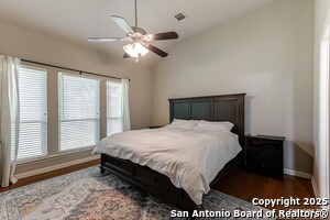 Building Photo - 2026 Thicket Trail Dr