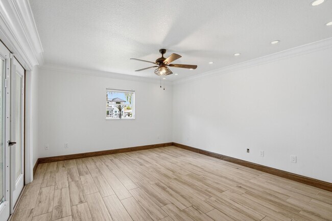 Building Photo - 1603 SW Seagull Way