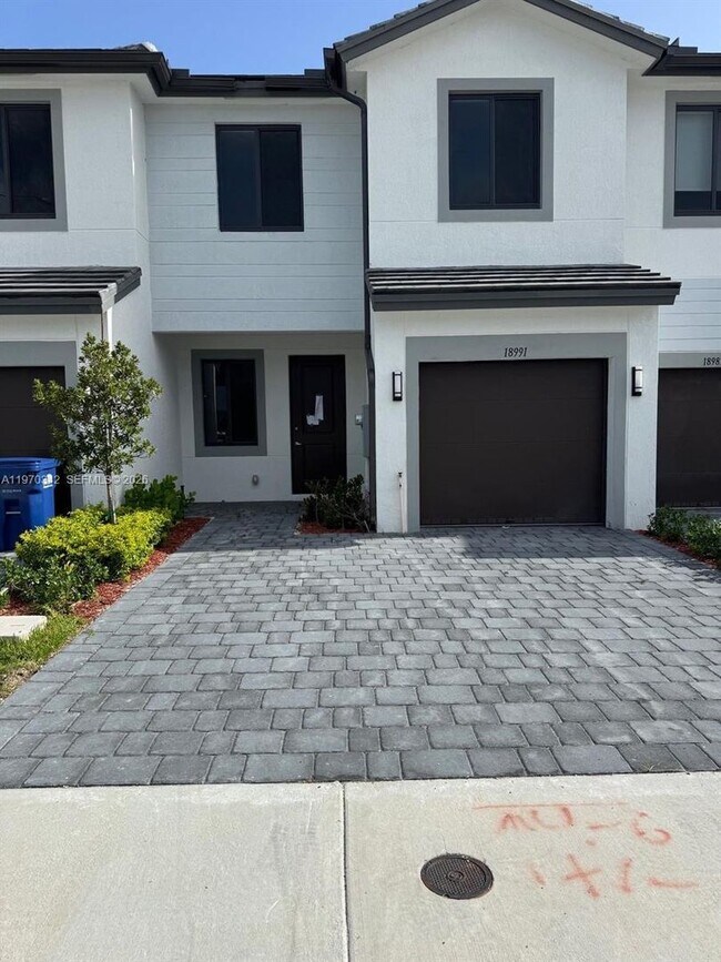 Building Photo - 18979 345th Ter