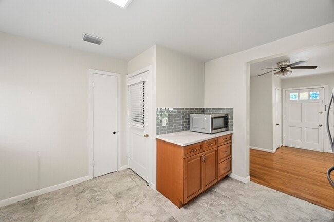 Building Photo - 5109 Nina Lee Ln