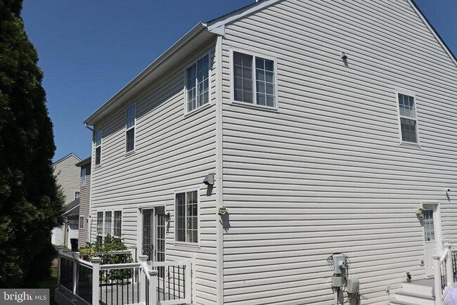 Building Photo - 8140 Gilroy Dr