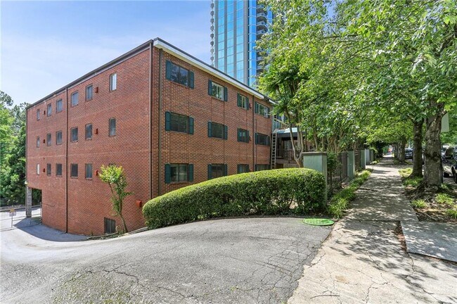Building Photo - 91 Rumson Rd NE