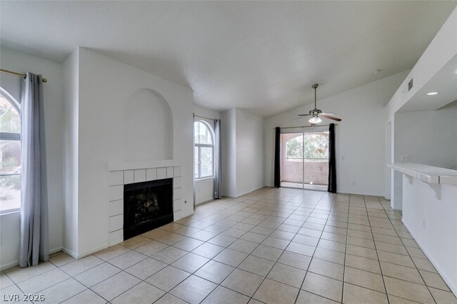 Building Photo - 7570 W Flamingo Rd