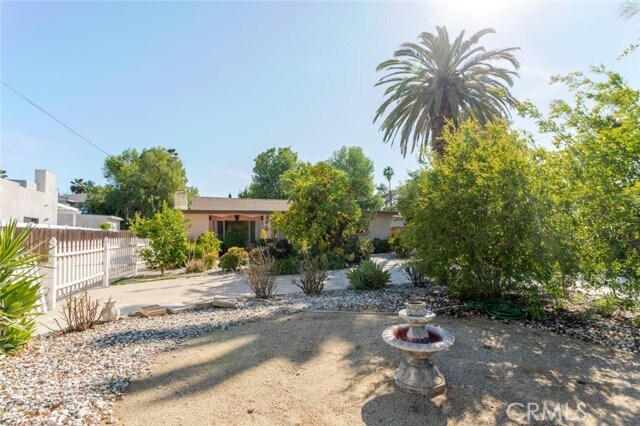 Building Photo - 19026 Keswick St