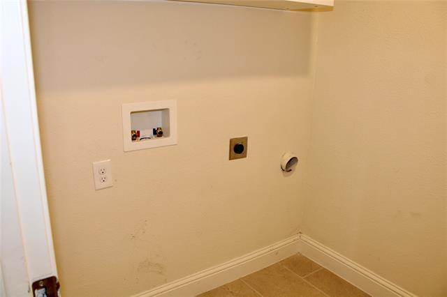 Building Photo - 3009 Osceola Dr