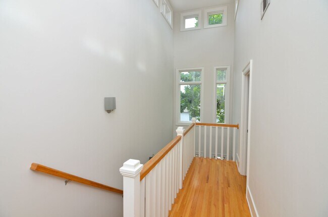 Building Photo - Portland Ave Pref Contractors