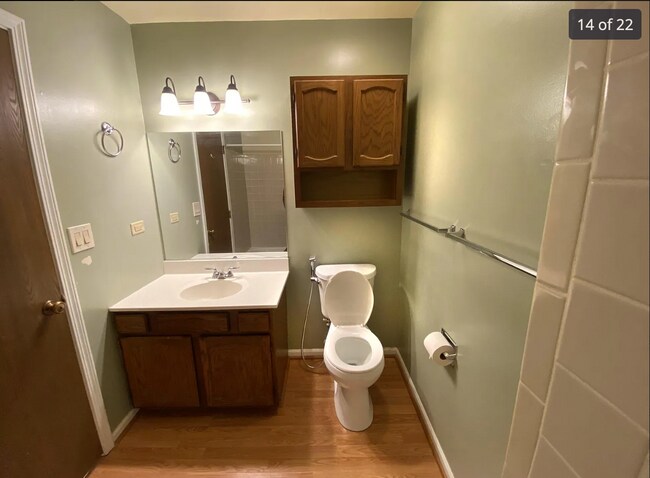 Building Photo - 353 Ashwood Ct