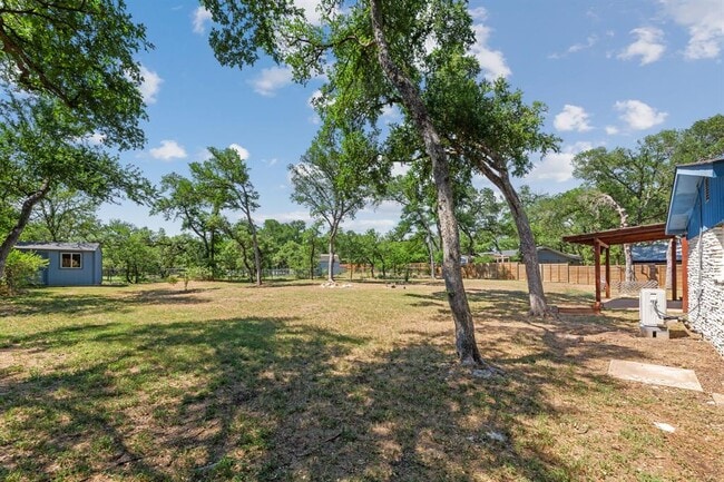 Building Photo - 6010 Oakclaire Dr