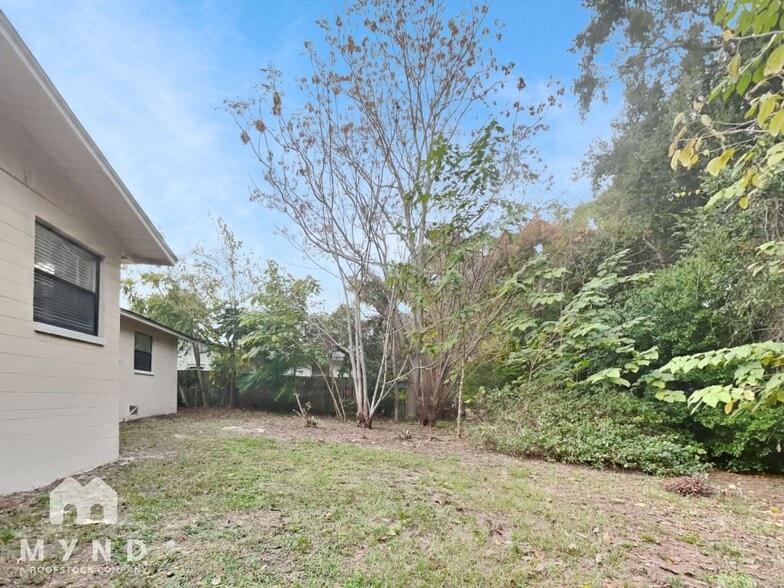 Building Photo - 10535 Jolynn Rd