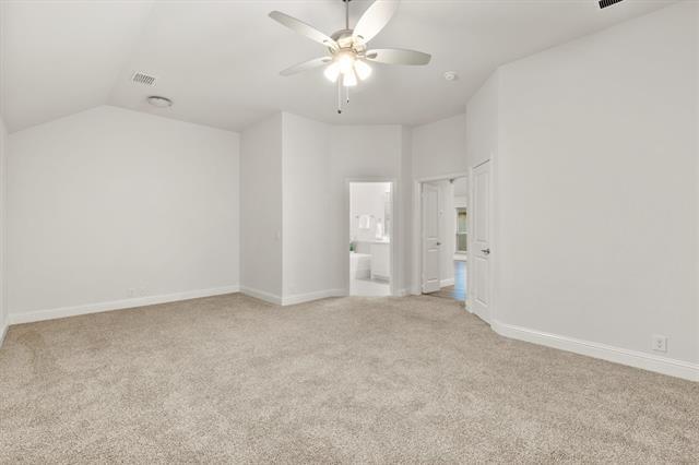 Building Photo - 613 Sedona St