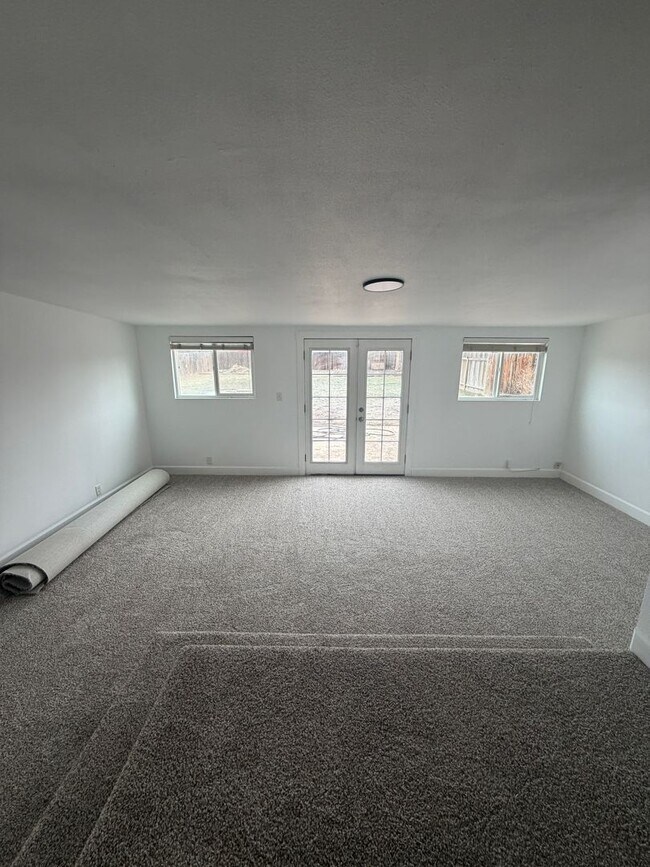 Building Photo - Cozy Home for Rent