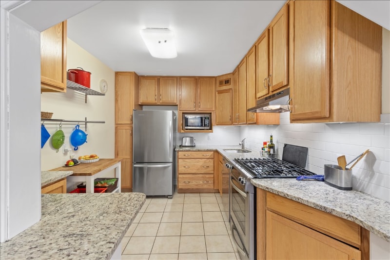 Building Photo - 5101 River Rd