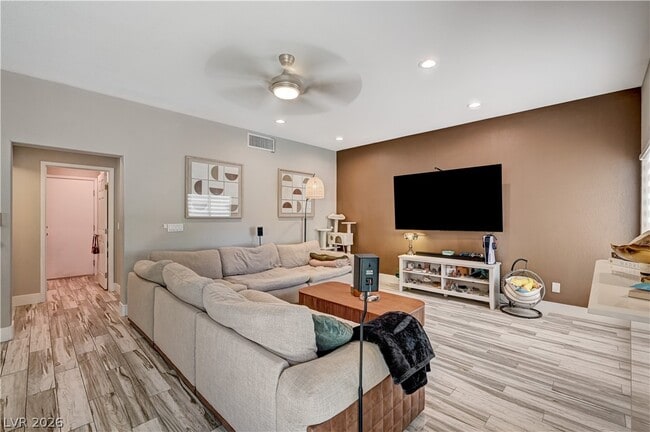 Building Photo - 9748 Cathedral Stairs Ct