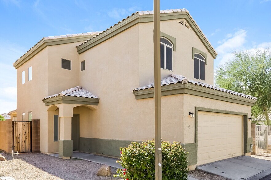 Building Photo - 1750 W Union Hills Dr