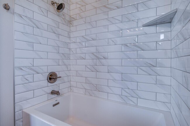 Building Photo - PRE-LEASING FOR A JULY MOVE-IN: Recently Built 3/2/2 in Cooper ISD