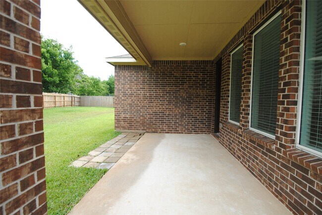 Building Photo - 26806 Skylark Blf Trl