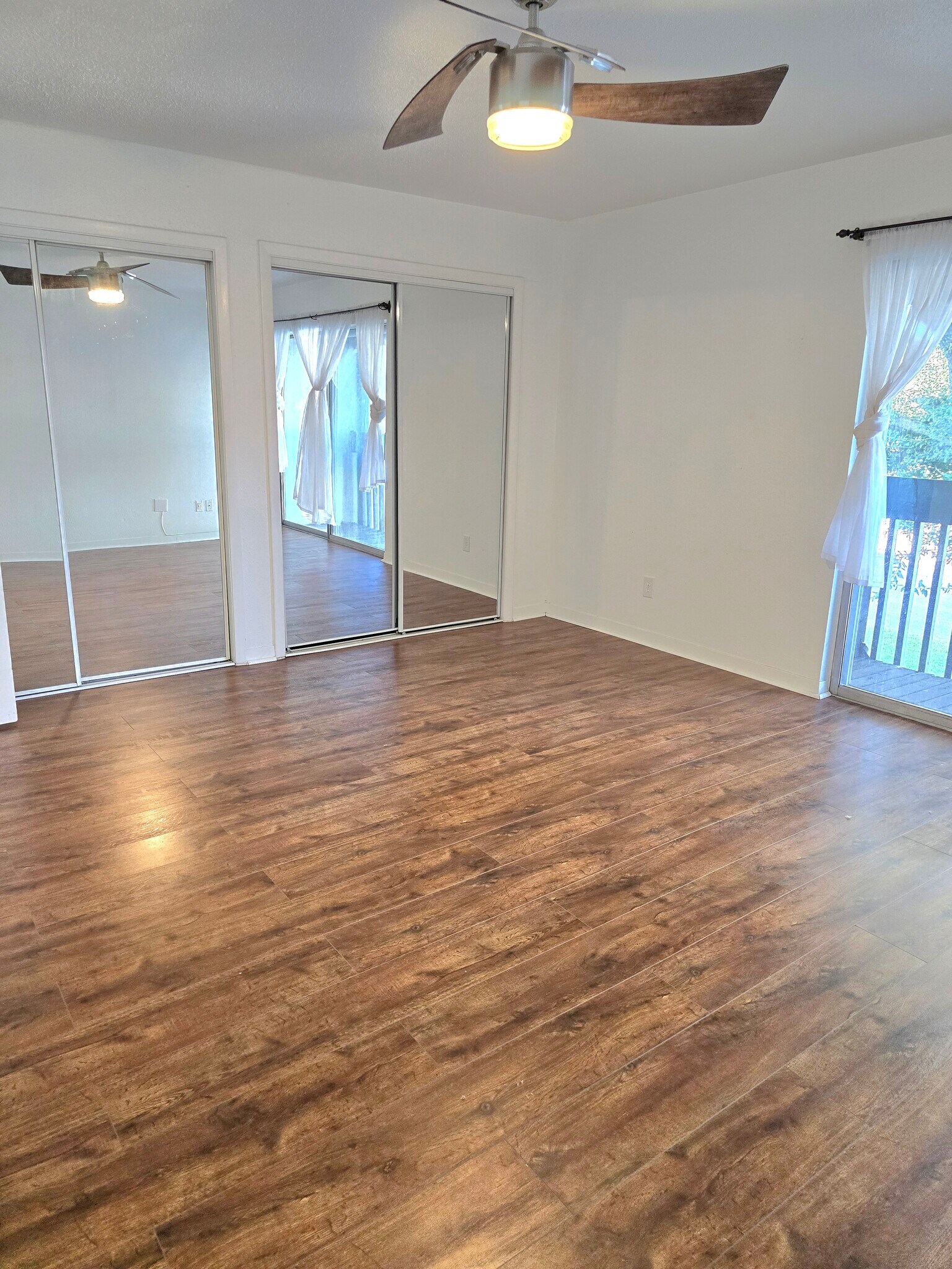 Building Photo - 5627 S Rice Ave