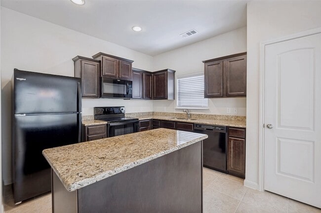 Building Photo - 4517 Shy Creek Ln