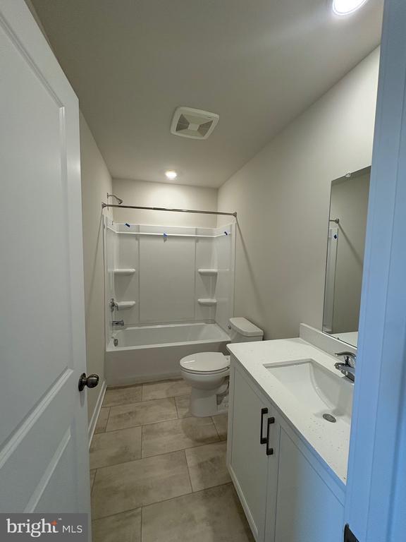 Building Photo - 25 Atkins Dr