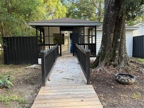 Building Photo - 39344 Rosalind Dr