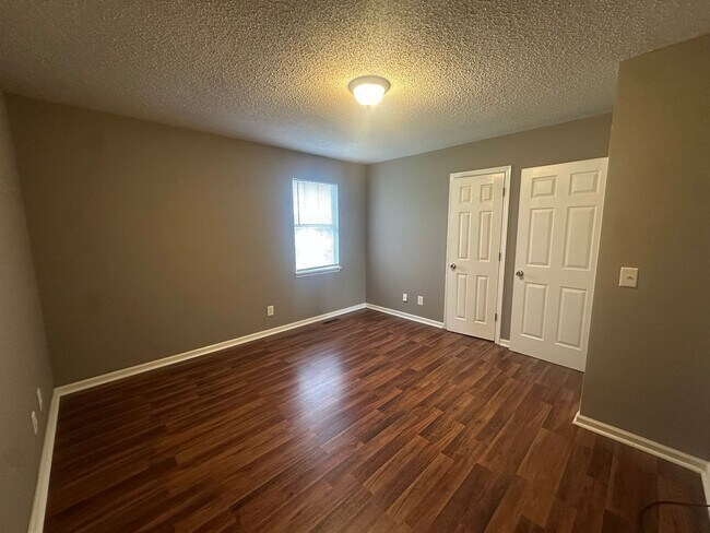 Building Photo - 2158 Peaceburg Rd