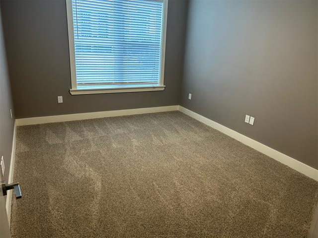 Building Photo - 3517 Windhaven Pkwy