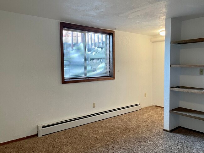 Primary bedroom - 501 Teller St