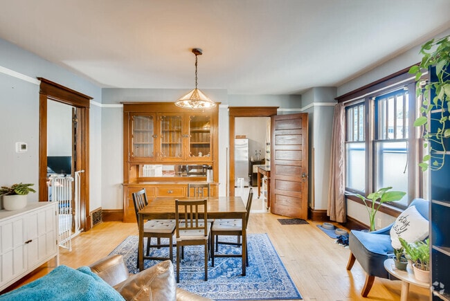 Building Photo - 7217 Saint James St