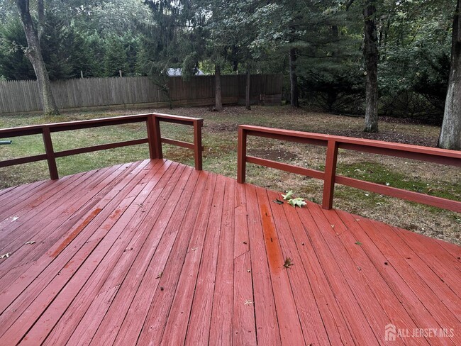 Building Photo - 7 Paul St