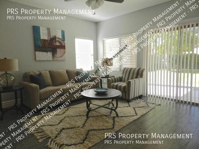 Building Photo - 2052 E La Costa Dr