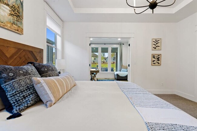 Building Photo - 1213 W Capstone Dr
