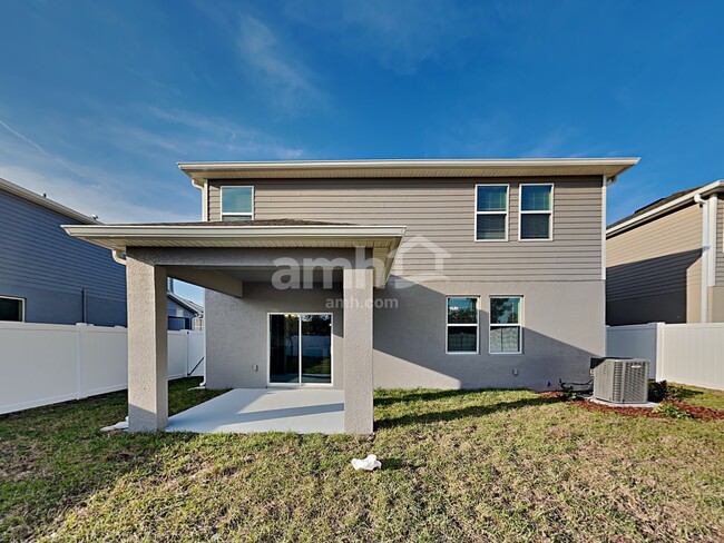 Building Photo - 1179 Sky Lks Dr