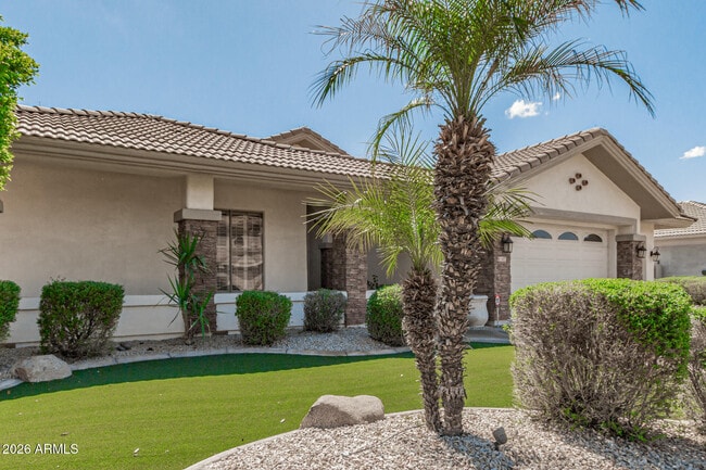 Building Photo - 1687 E Carob Dr
