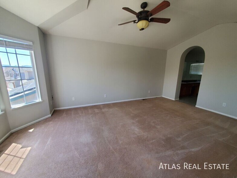 Building Photo - 4188 Ascendant Dr