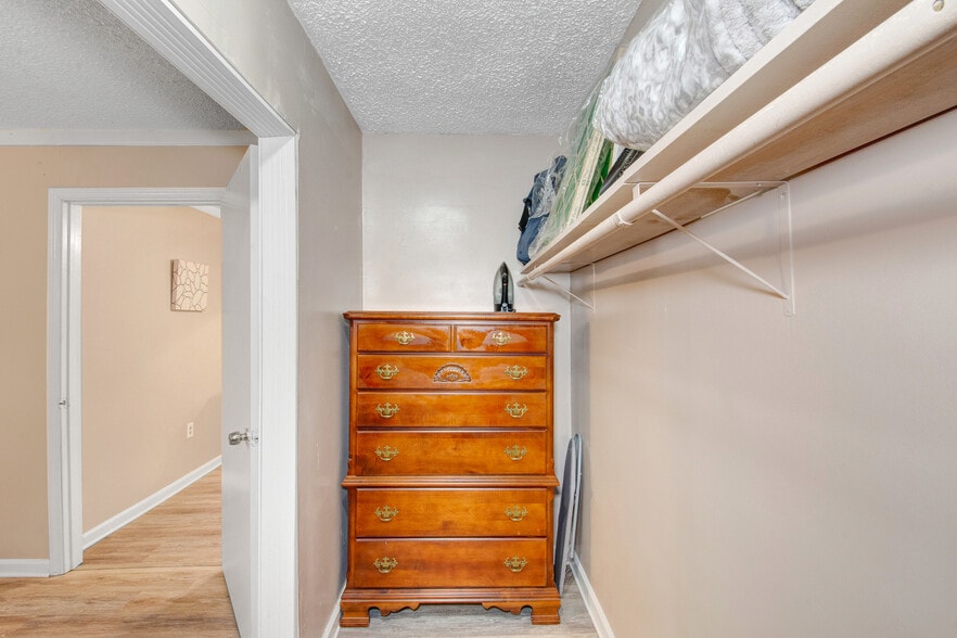 Building Photo - 2612 Couchville Pike